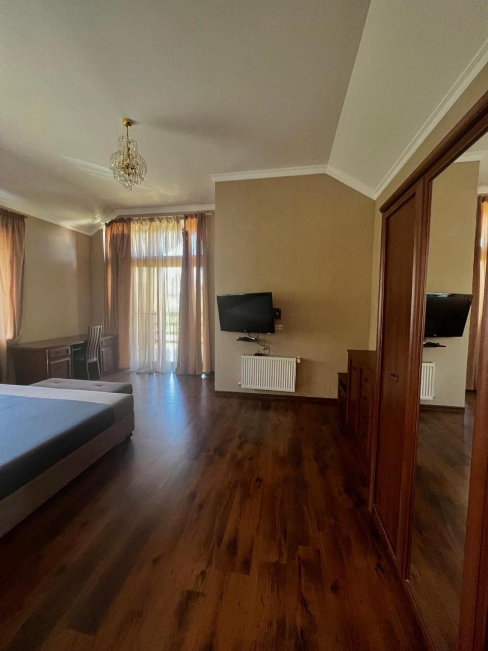 Borovik Hotel Novosilki Bagian luar foto